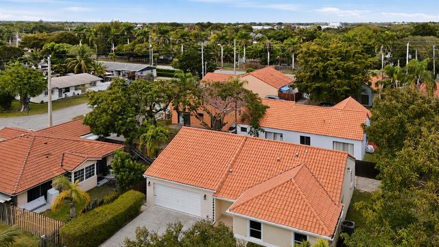 16921 SW 92nd Court, Palmetto Bay, FL 33157