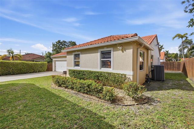 16921 SW 92nd Court, Palmetto Bay, FL 33157