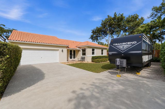 16921 SW 92nd Court, Palmetto Bay, FL 33157