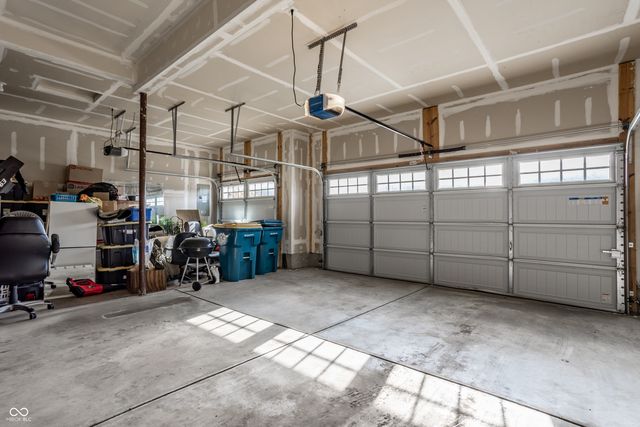 5622 Pecan Court, Noblesville, IN 46062