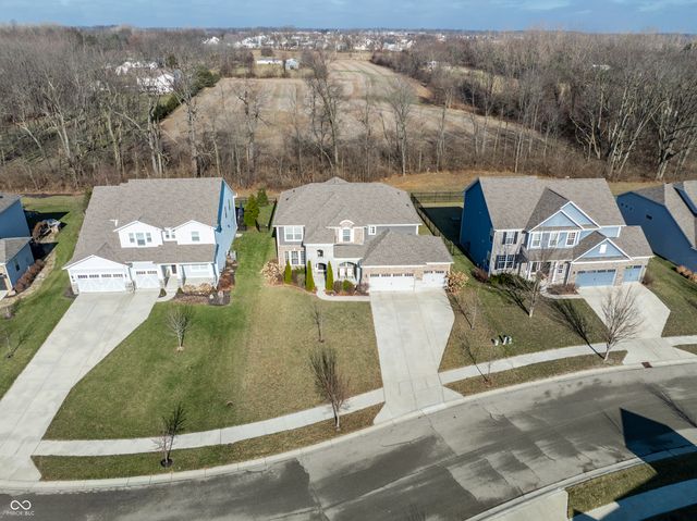 5622 Pecan Court, Noblesville, IN 46062