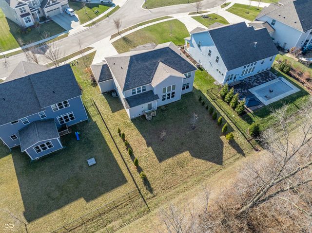 5622 Pecan Court, Noblesville, IN 46062