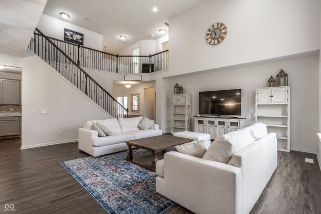 5622 Pecan Court, Noblesville, IN 46062