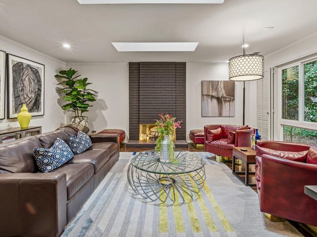 506 Elmhurst Cir, Sacramento, CA 95825