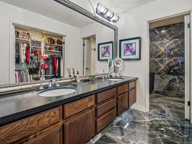 506 Elmhurst Cir, Sacramento, CA 95825