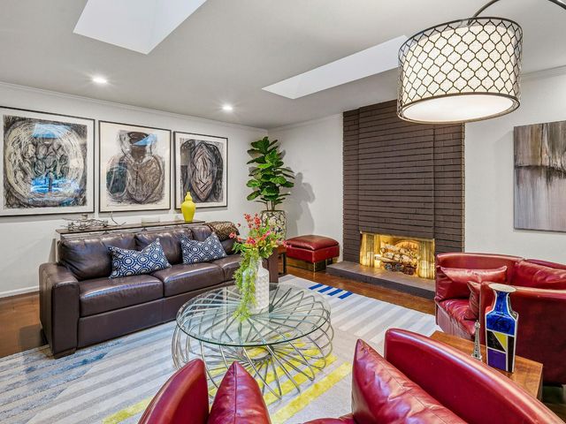 506 Elmhurst Cir, Sacramento, CA 95825