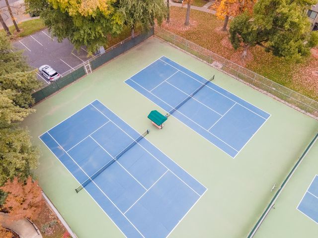 506 Elmhurst Cir, Sacramento, CA 95825