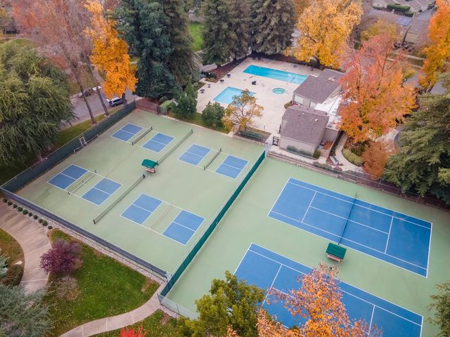 506 Elmhurst Cir, Sacramento, CA 95825