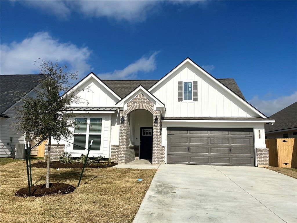 3432 Omaha Court, Bryan, TX 77808