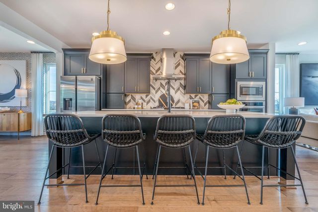 669 ANGELFISH WAY, Woodbridge, VA 22191