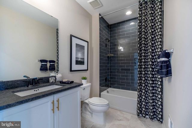 669 ANGELFISH WAY, Woodbridge, VA 22191