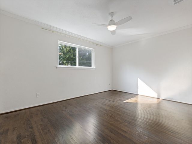 7010 San Mateo Boulevard, Dallas, TX 75223