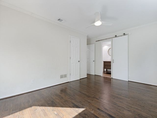 7010 San Mateo Boulevard, Dallas, TX 75223