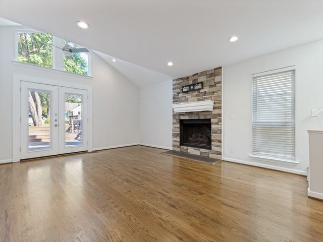 7010 San Mateo Boulevard, Dallas, TX 75223