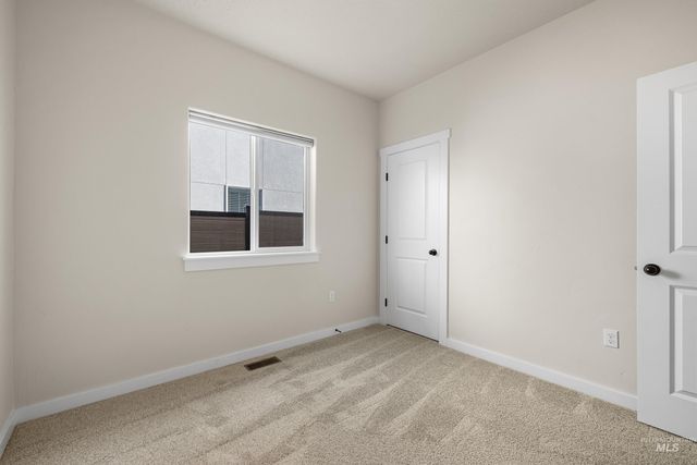 5685 W Song Sparrow St, Boise, ID 83714