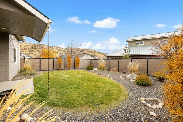 5685 W Song Sparrow St, Boise, ID 83714