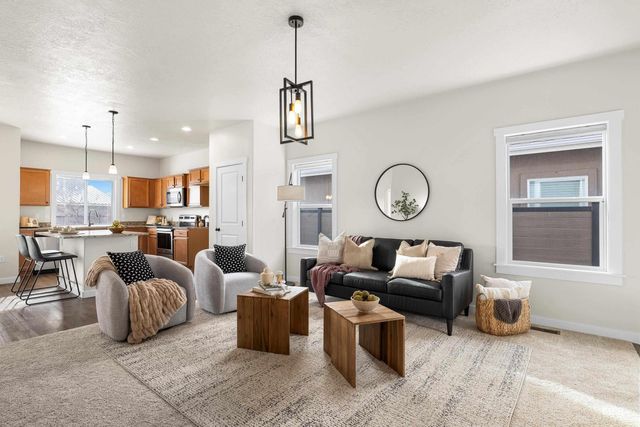 5685 W Song Sparrow St, Boise, ID 83714