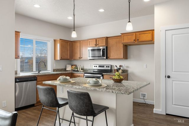 5685 W Song Sparrow St, Boise, ID 83714