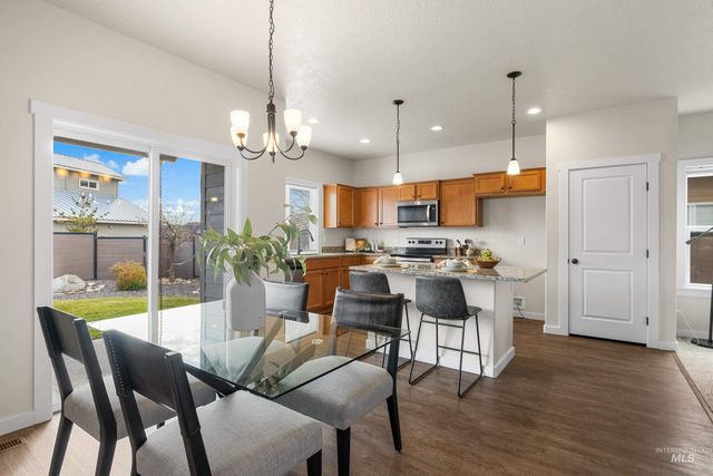 5685 W Song Sparrow St, Boise, ID 83714