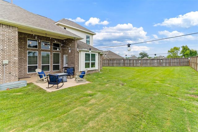308 Bentside Place, Clute, TX 77531
