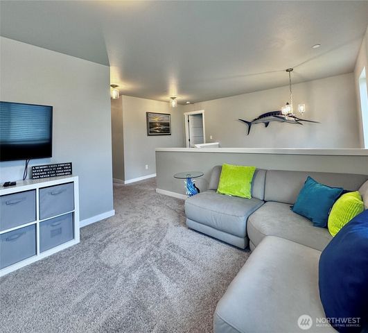 9410 76th Avenue NE, Marysville, WA 98270