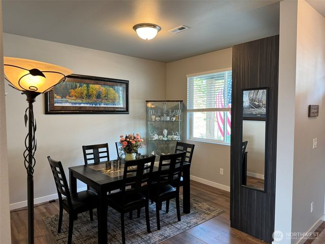 9410 76th Avenue NE, Marysville, WA 98270