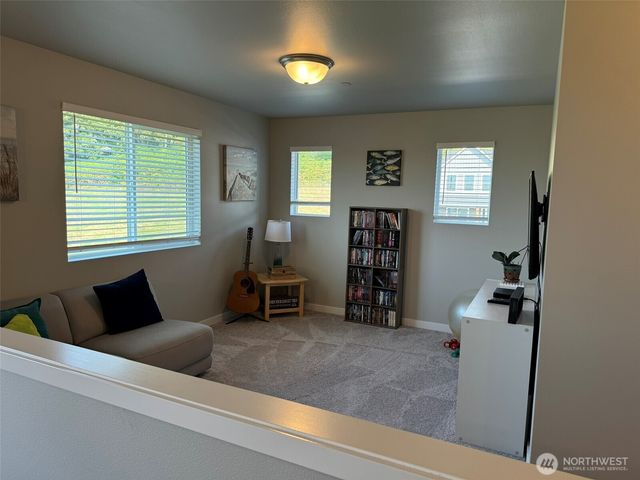 9410 76th Avenue NE, Marysville, WA 98270