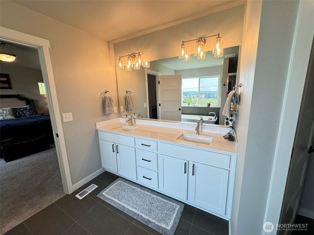 9410 76th Avenue NE, Marysville, WA 98270