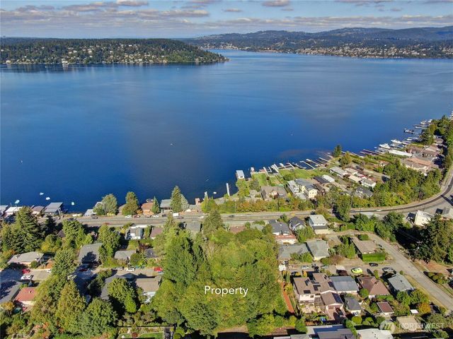 10045 Arrowsmith Avenue S, Seattle, WA 98178