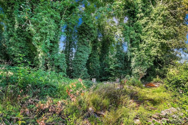 10045 Arrowsmith Avenue S, Seattle, WA 98178