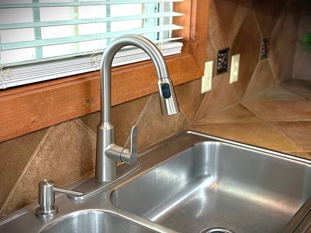 212 Austin Cir, Livingston, TN 38570