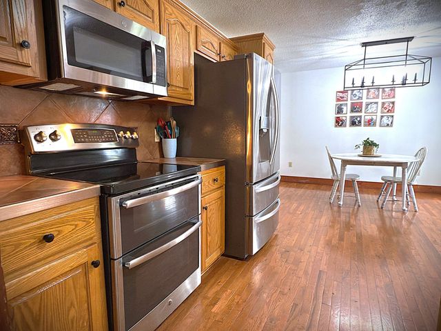 212 Austin Cir, Livingston, TN 38570