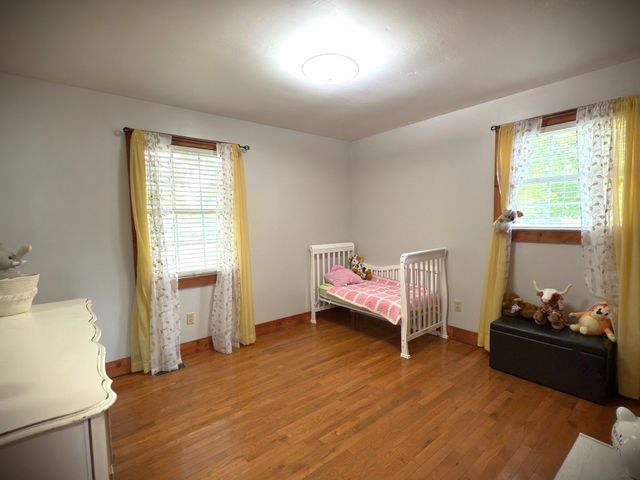 212 Austin Cir, Livingston, TN 38570