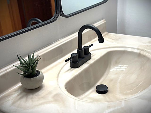 212 Austin Cir, Livingston, TN 38570