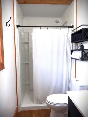 212 Austin Cir, Livingston, TN 38570