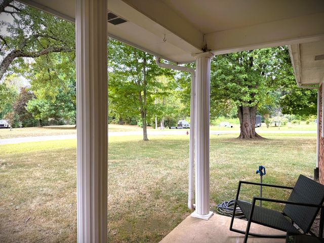 212 Austin Cir, Livingston, TN 38570