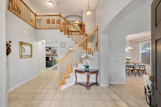 10001 Silver Legend Ct, Sacramento, CA 95829