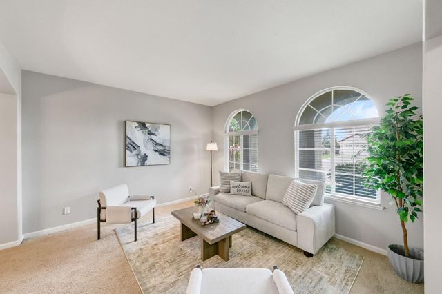 10001 Silver Legend Ct, Sacramento, CA 95829
