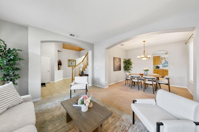 10001 Silver Legend Ct, Sacramento, CA 95829