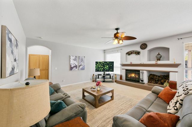 10001 Silver Legend Ct, Sacramento, CA 95829