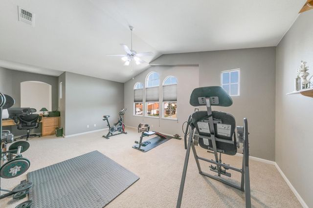 10001 Silver Legend Ct, Sacramento, CA 95829