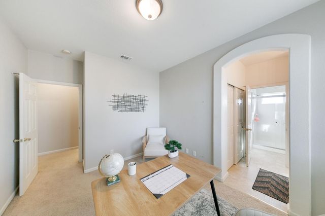10001 Silver Legend Ct, Sacramento, CA 95829
