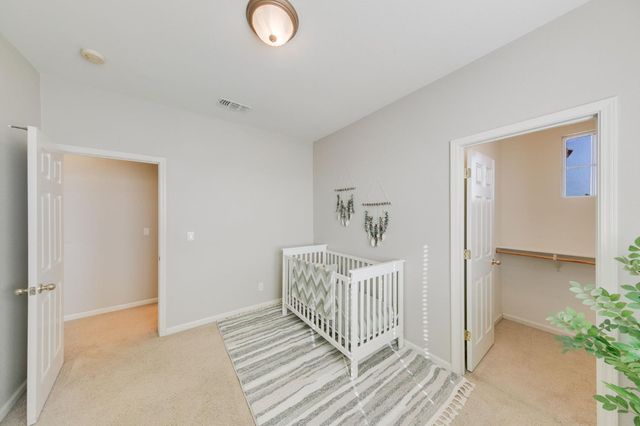 10001 Silver Legend Ct, Sacramento, CA 95829