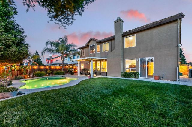 10001 Silver Legend Ct, Sacramento, CA 95829