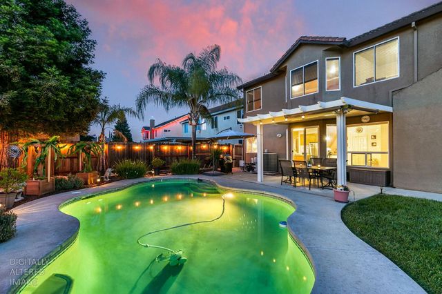 10001 Silver Legend Ct, Sacramento, CA 95829