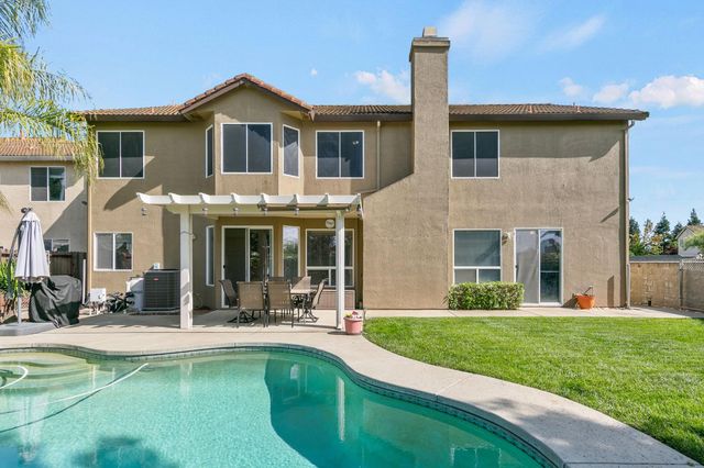 10001 Silver Legend Ct, Sacramento, CA 95829