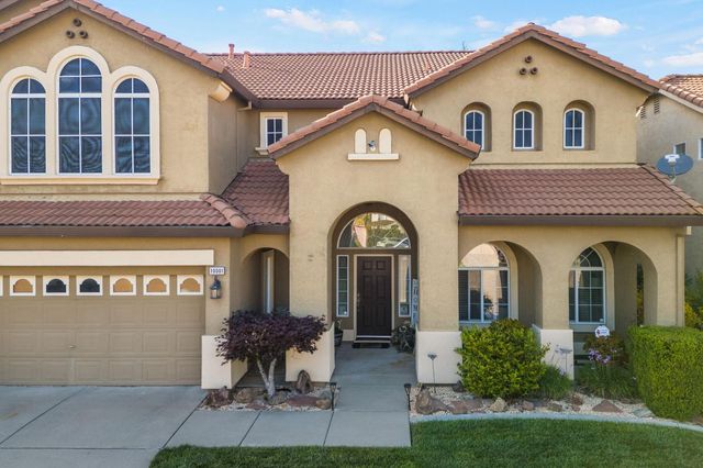 10001 Silver Legend Ct, Sacramento, CA 95829