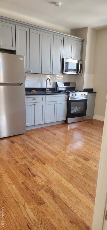 106-47 Sutphin Boulevard 2R, Jamaica, NY 11435