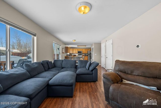 2005 Casey Cusack Loop, Anchorage, AK 99515