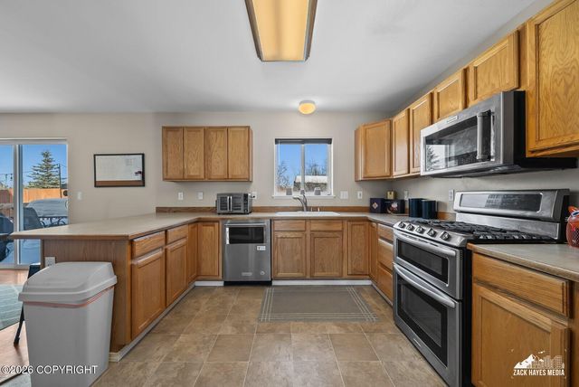 2005 Casey Cusack Loop, Anchorage, AK 99515